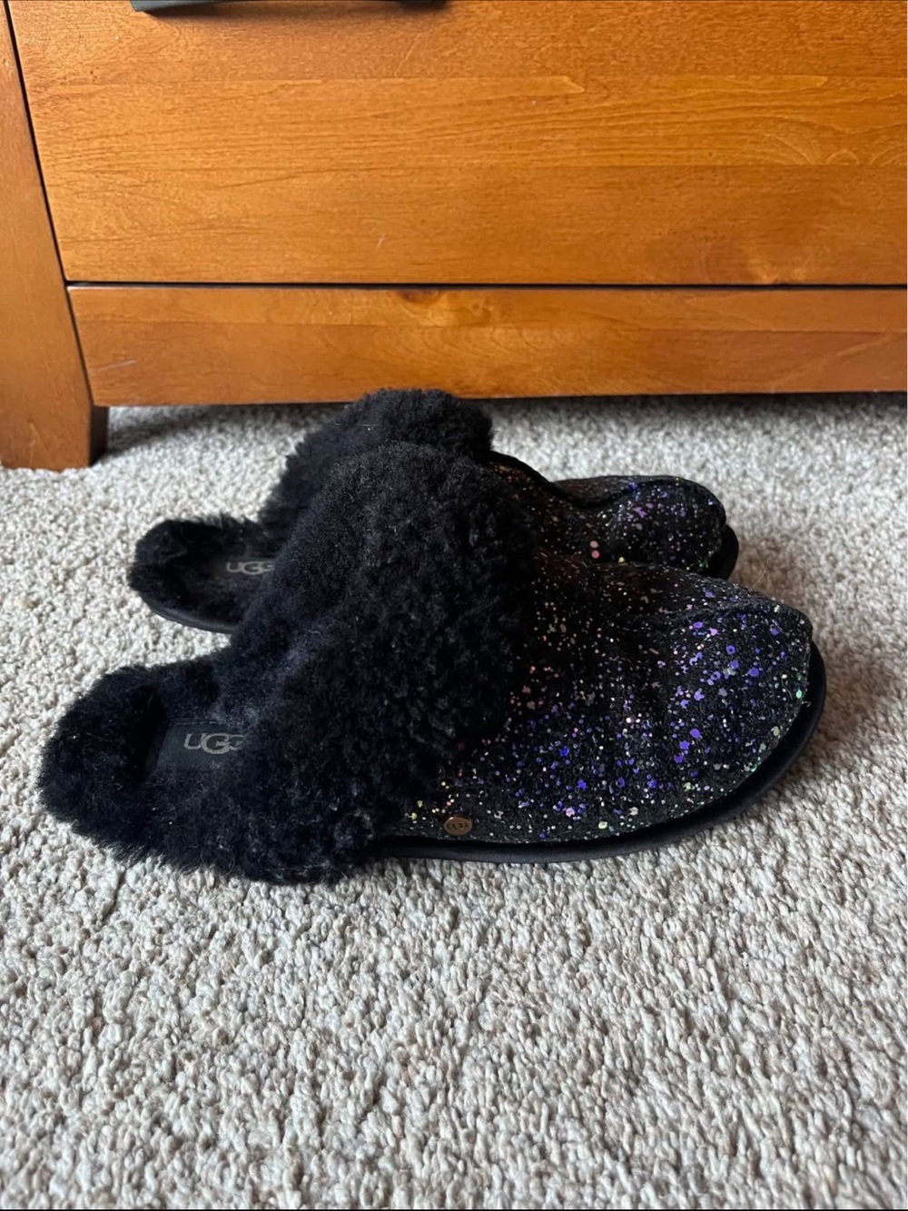 UGG Glitter Scufette Slippers Size 7